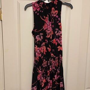 Veronica M Black and Red Sleeveless Sheath Dress